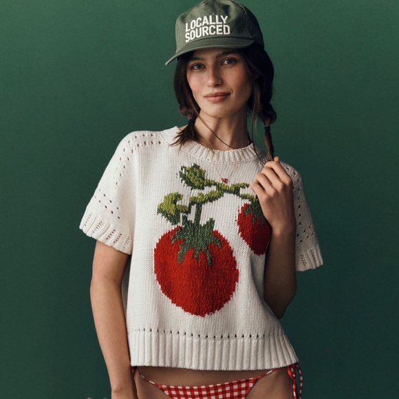 Anthropologie Sweaters - Anthropologie Maeve Short-Sleeve Tomato Motif
Graphic Sweater - size Large